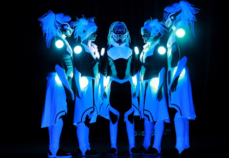 616ddd810a937-lightshow1.jpg