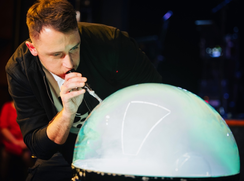67af7a295d208-bubbleshow3.jpg