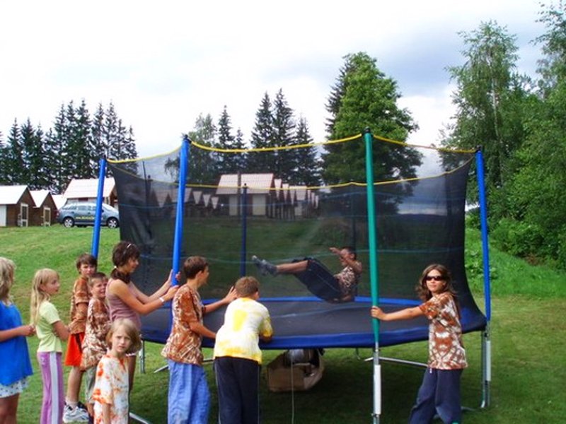 53b7285b2cfff-trampolna1.jpg